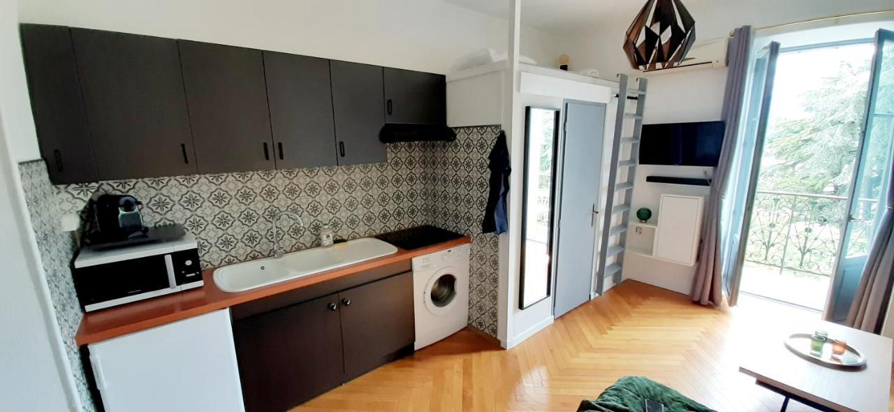 Studio 3 Etoiles Le 102, Aix Les Bains Centre Thermes Palace Le Beau Site 艾克斯莱班 外观 照片